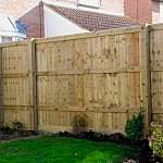closed board garden fencing supplies