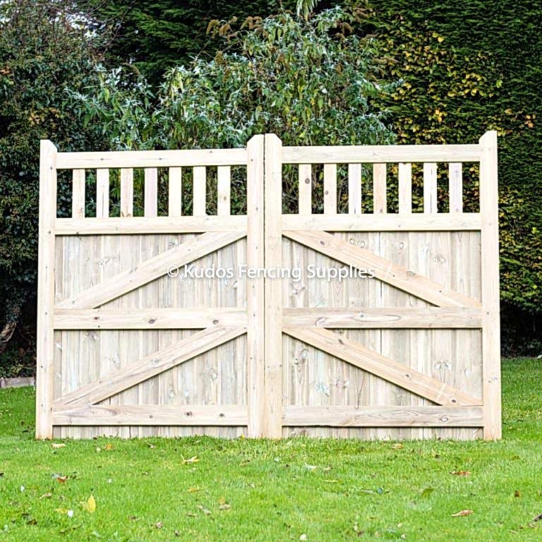 Dual open top gates