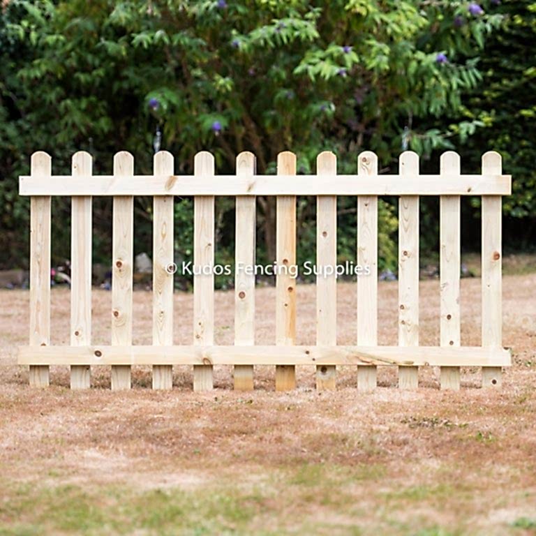 Pointed or Round Top Picket Fence Panels