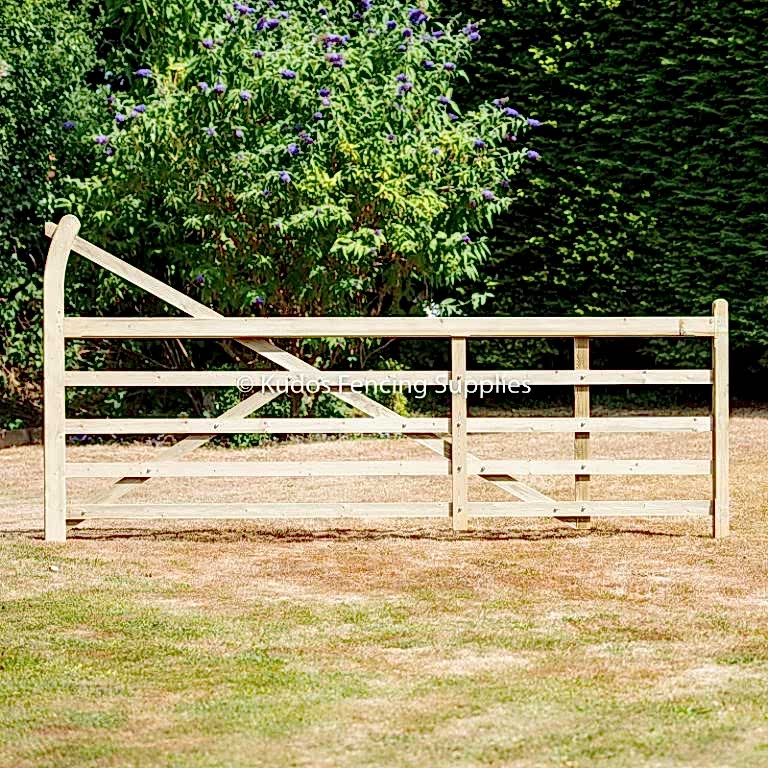 Turned Heel 5 Bar Gates
