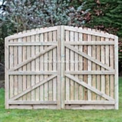 Wooden palisade driveway gates